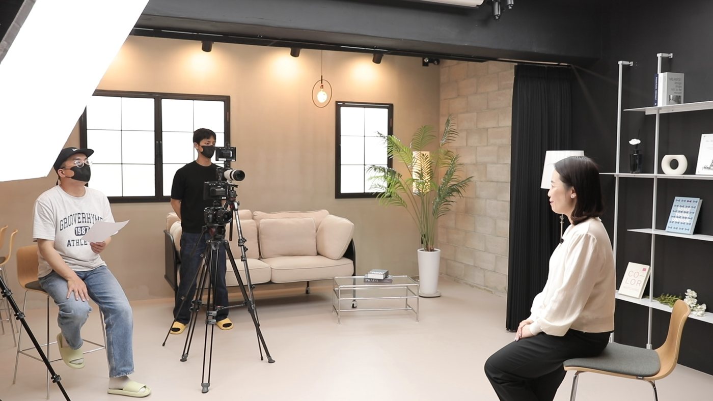 대담·인터뷰 세팅컷